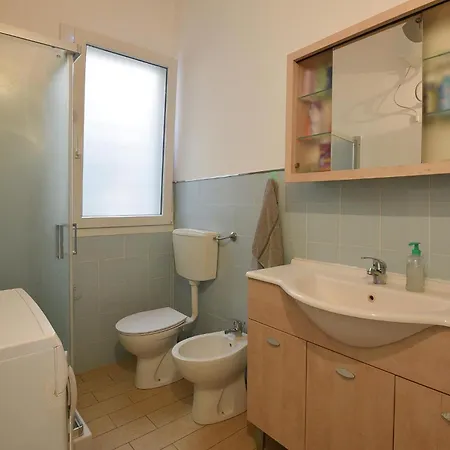 Beautiful In With Kitchen Holiday home
